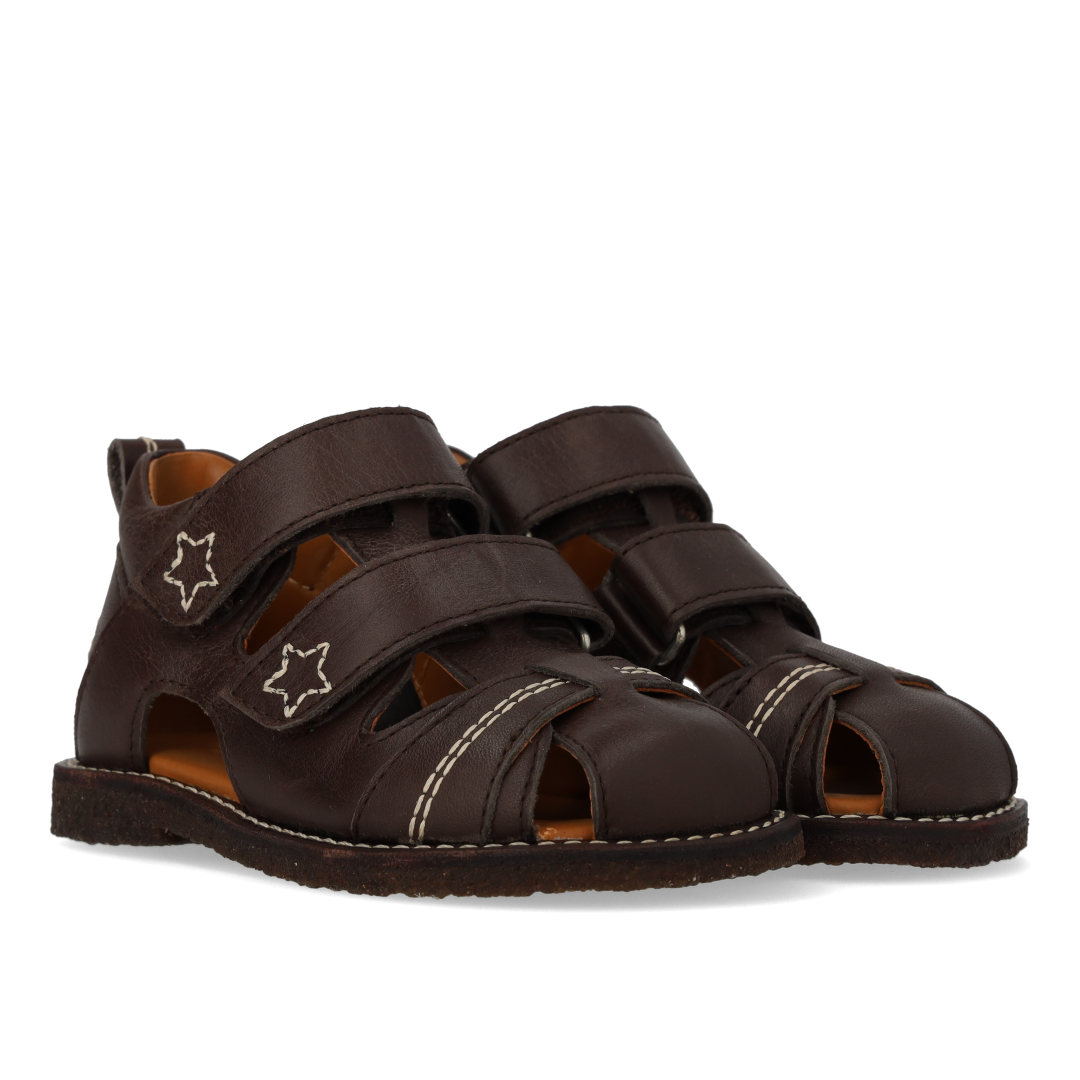 Sandal mit Sternstickerei