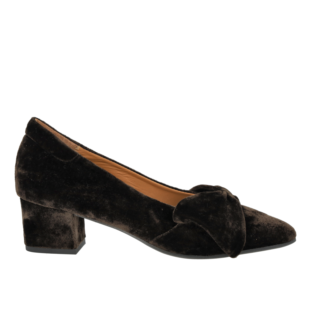 Pumps mit Schleife aus weichem Velours