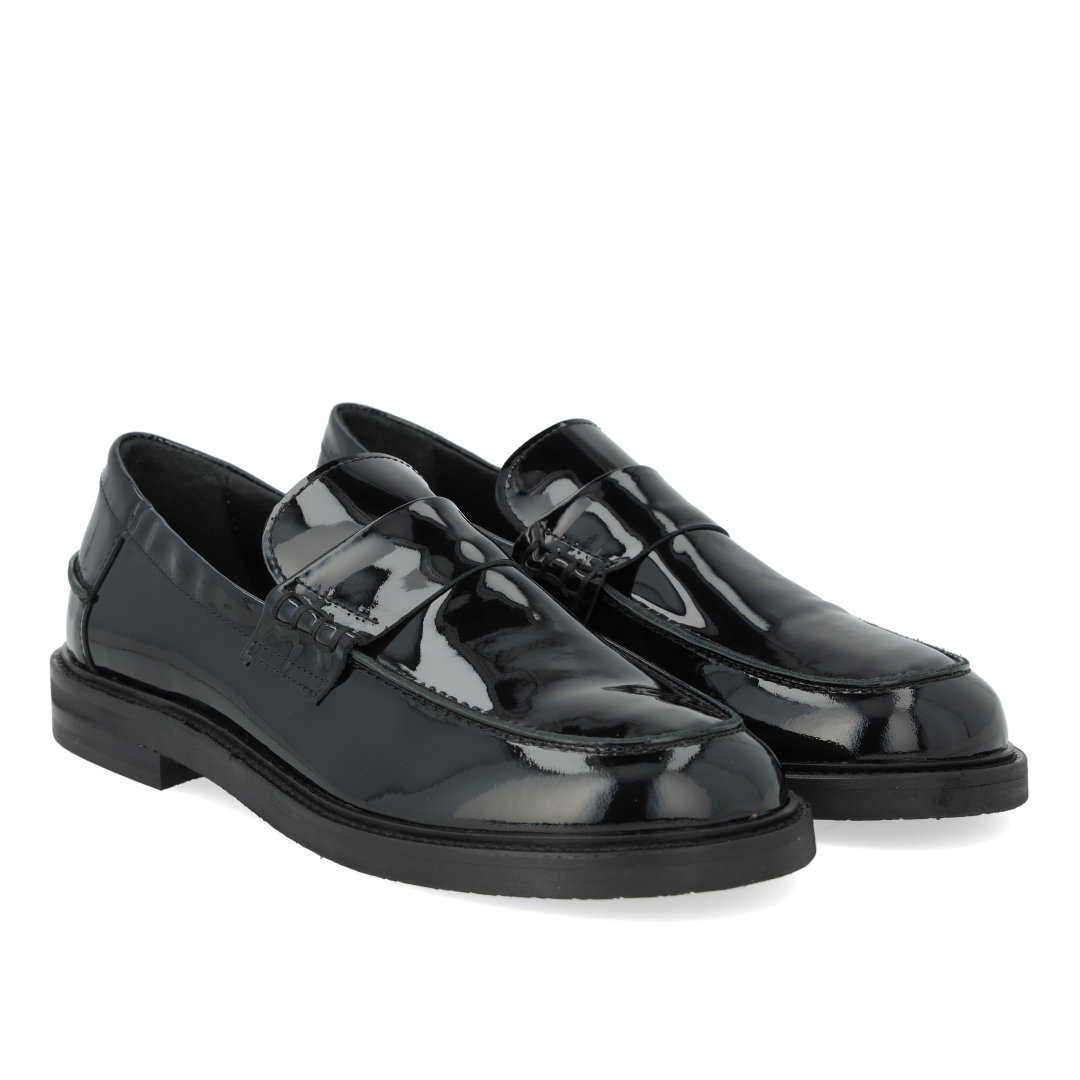 Klassischer Pennyloafer mit weiter Passform