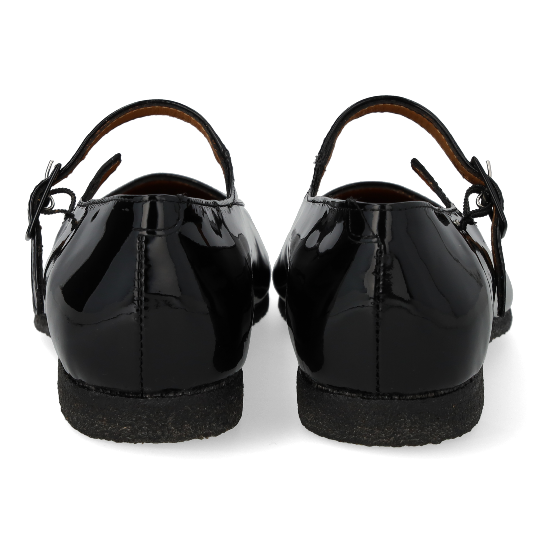Ballerina aus Leder
