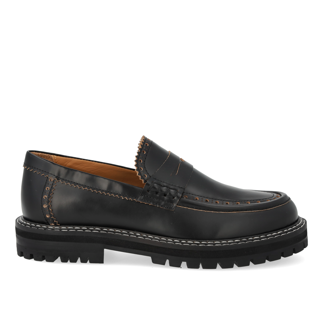 Loafer mit dekorativem Brogue-Lochmuster