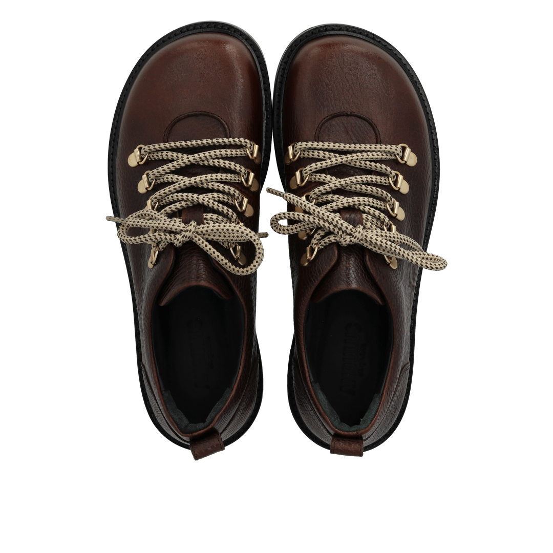 Schnürschuhe
