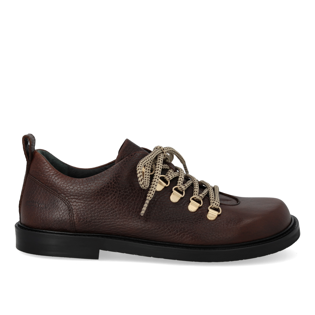 Schnürschuhe