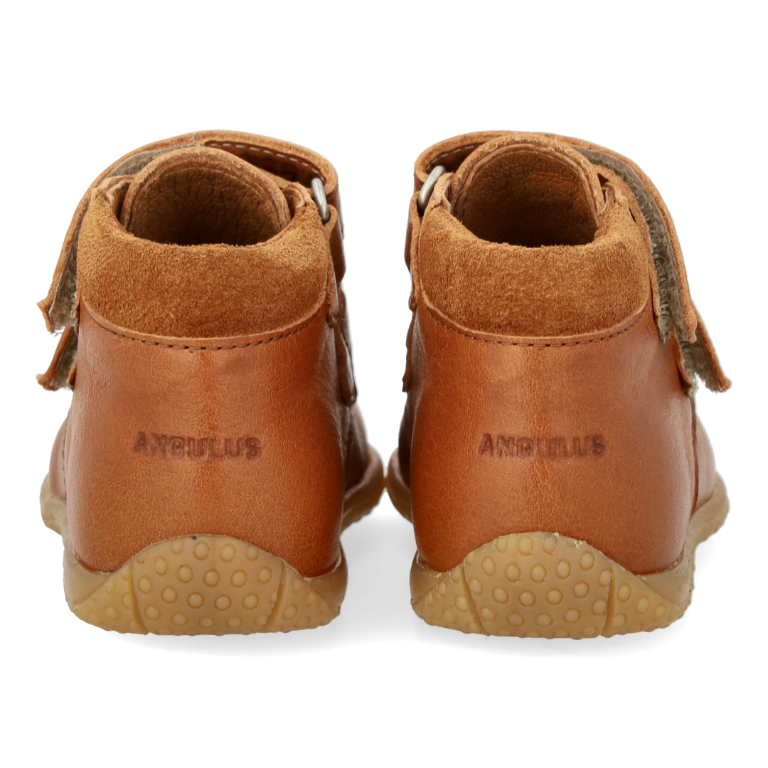 Der erste Schuh