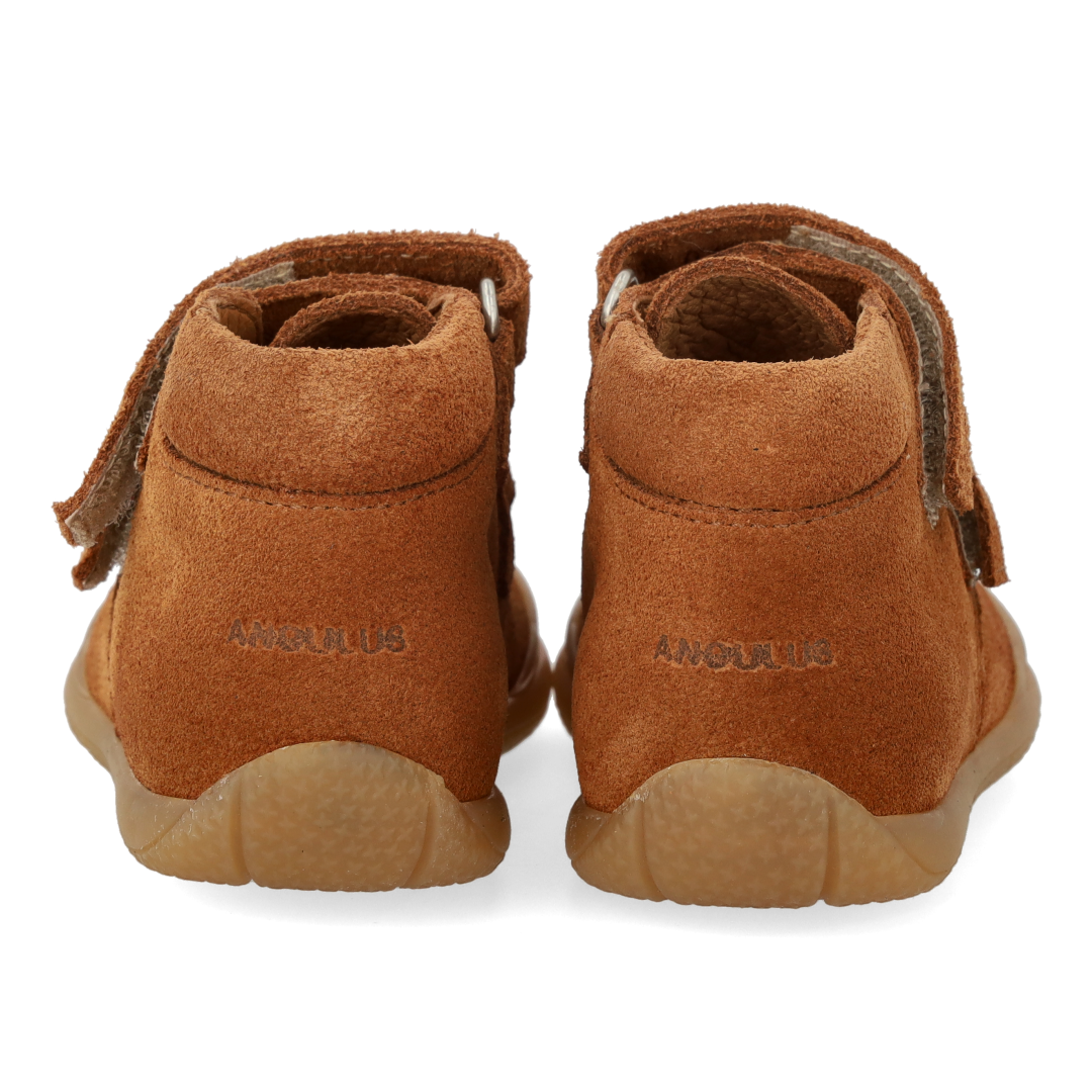 Der erste Schuh