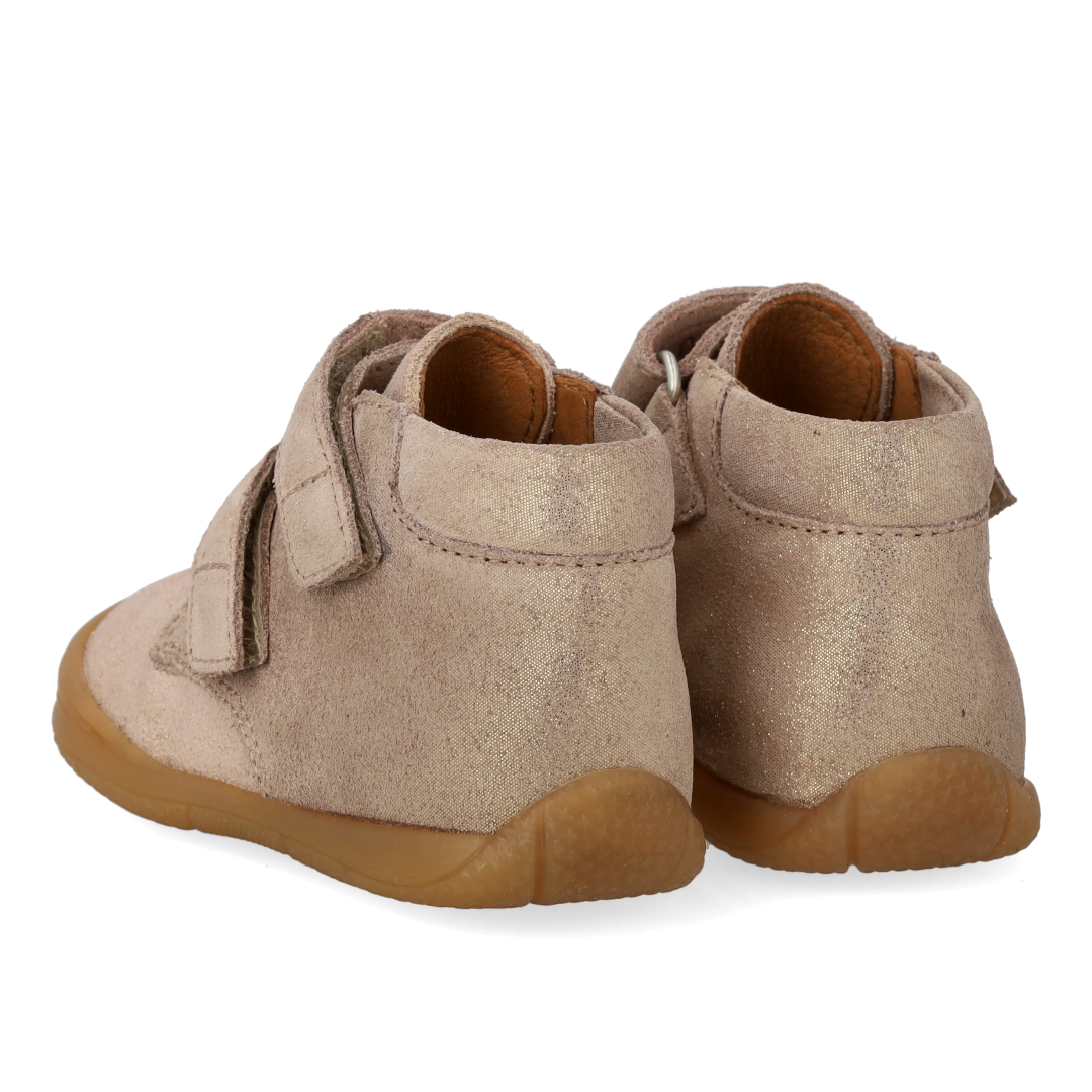 Der erste Schuh