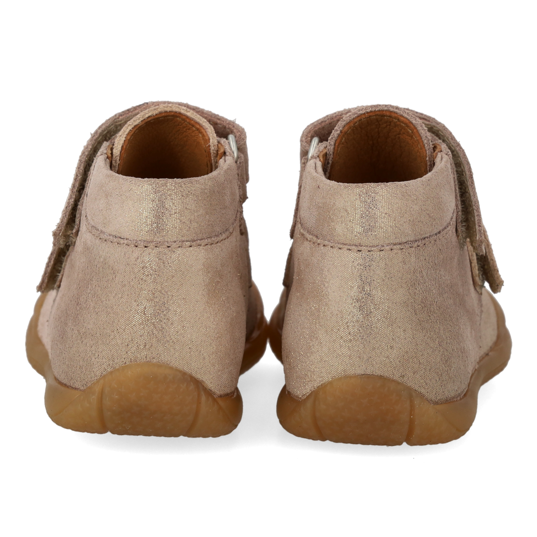 Der erste Schuh