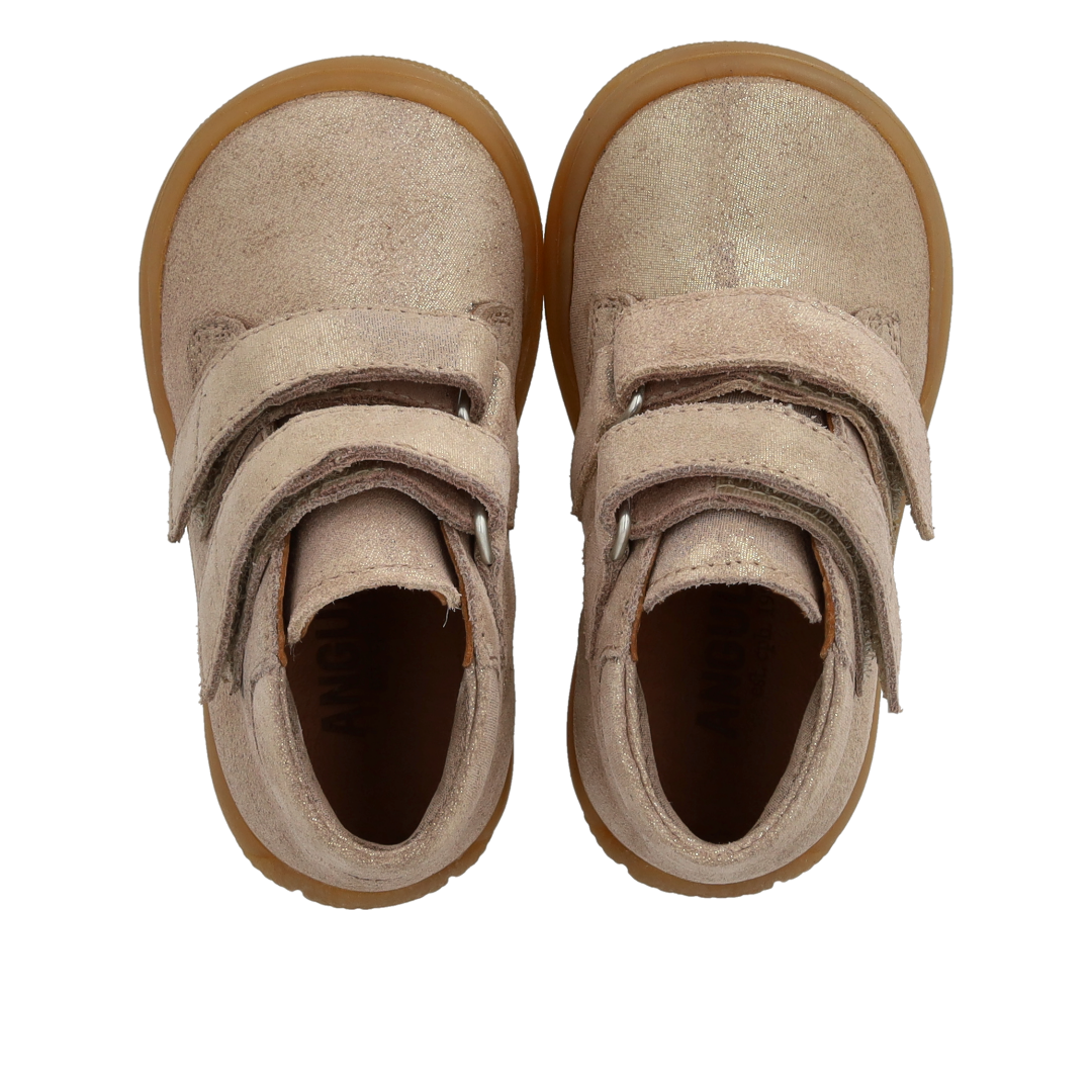 Der erste Schuh