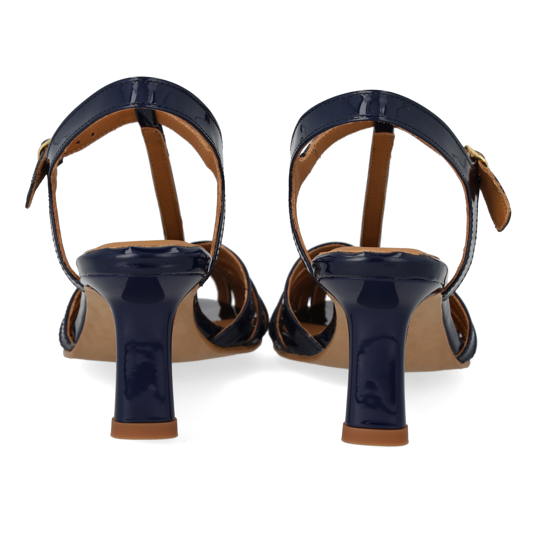 Sandalette mit hohem Absatz und schönem organischem Frontdetail