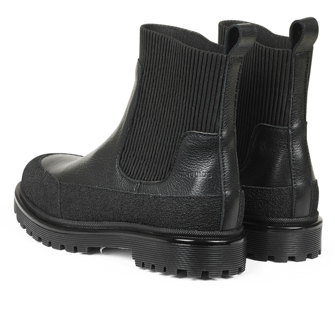 Stiefelette mit Gummizug und Profilsohle