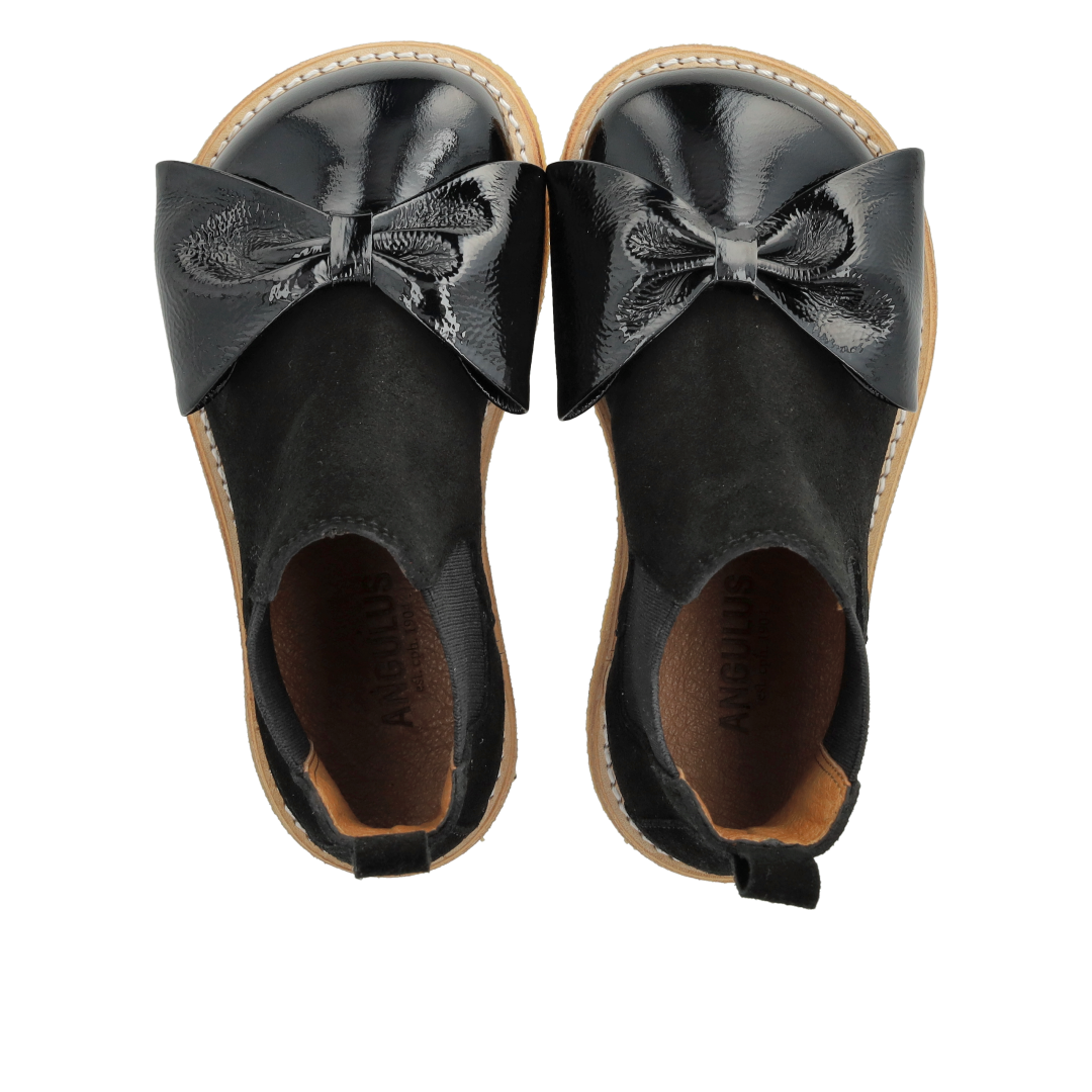 Chelsea-Stiefel mit Schleife