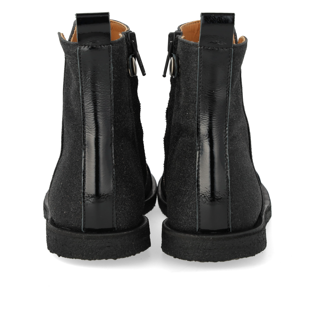 stiefelette mit glitzer und lackspitze