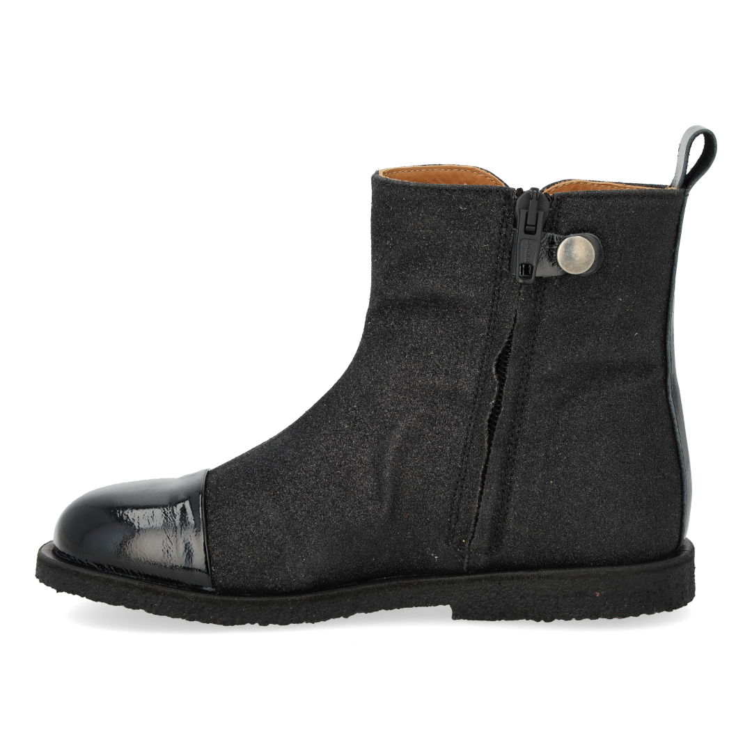 stiefelette mit glitzer und lackspitze