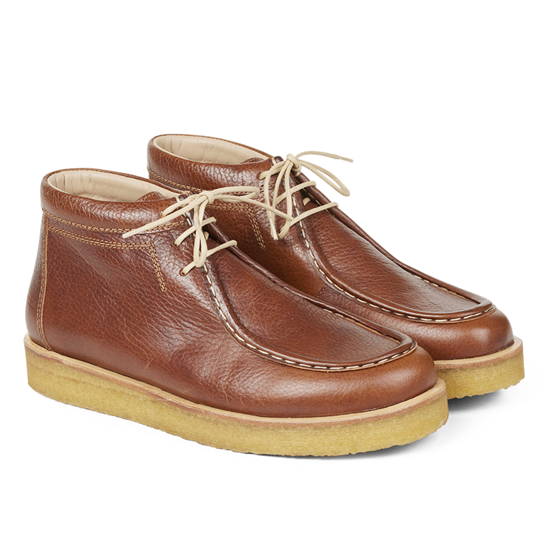 Schnürstiefel