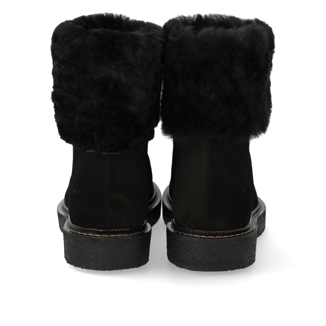 Wildlederstiefel mit weichem Lammwollfutter