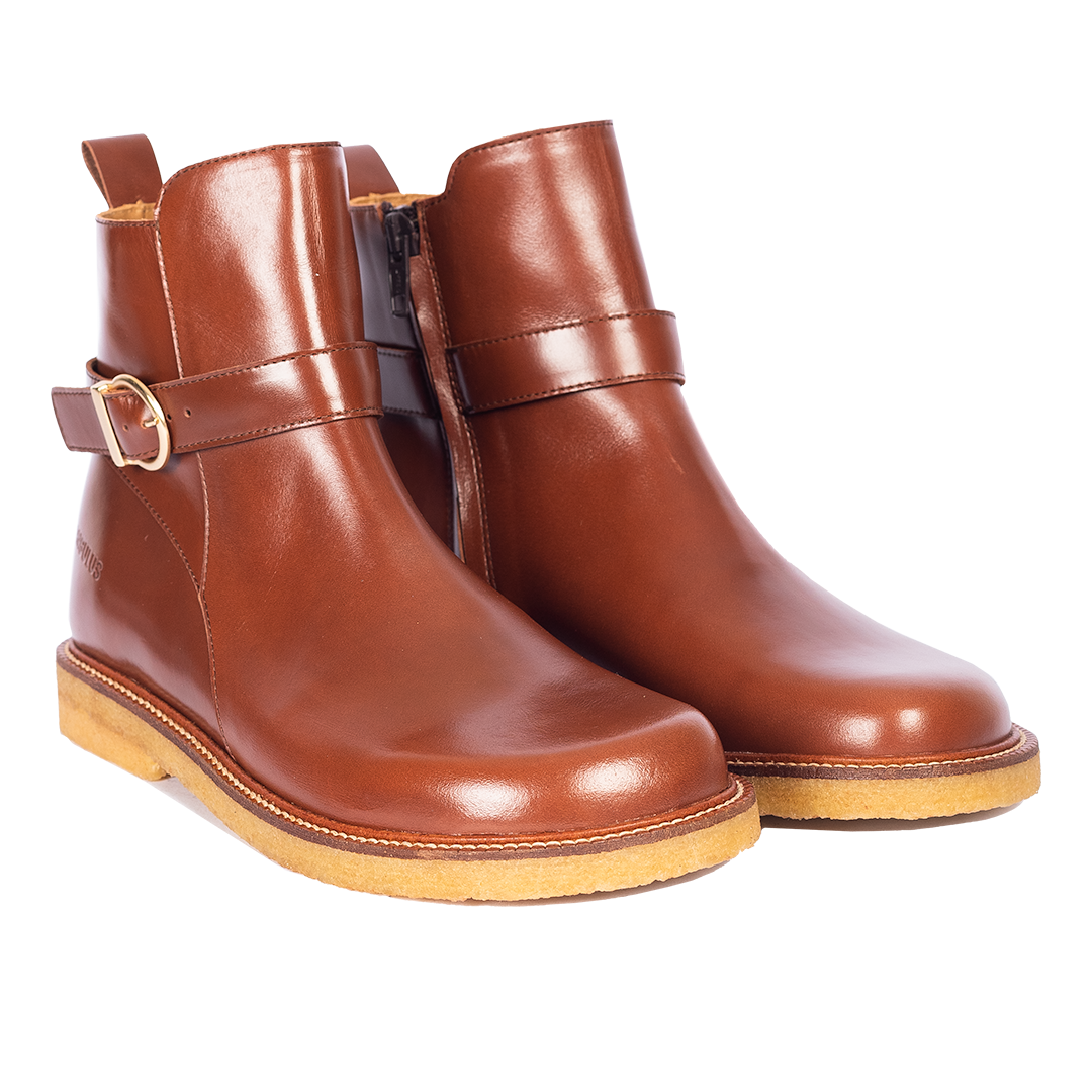Stiefel mit Schnallendetail