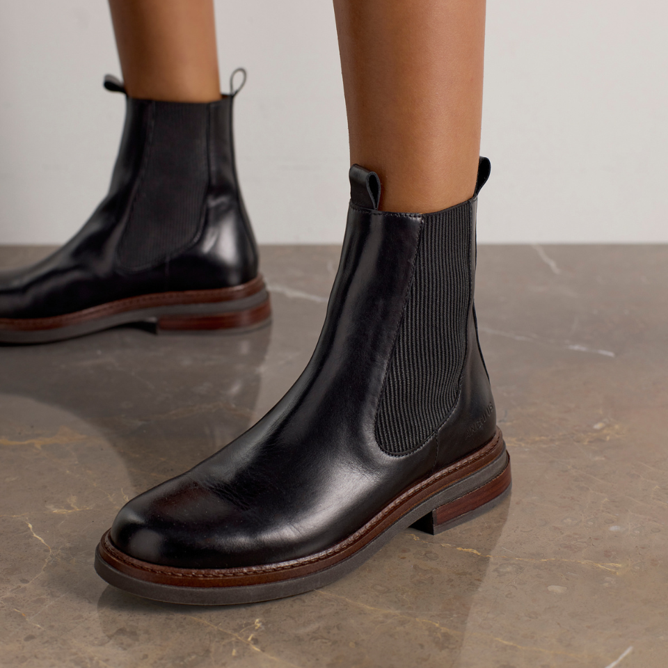 Stiefel mit Gummizug