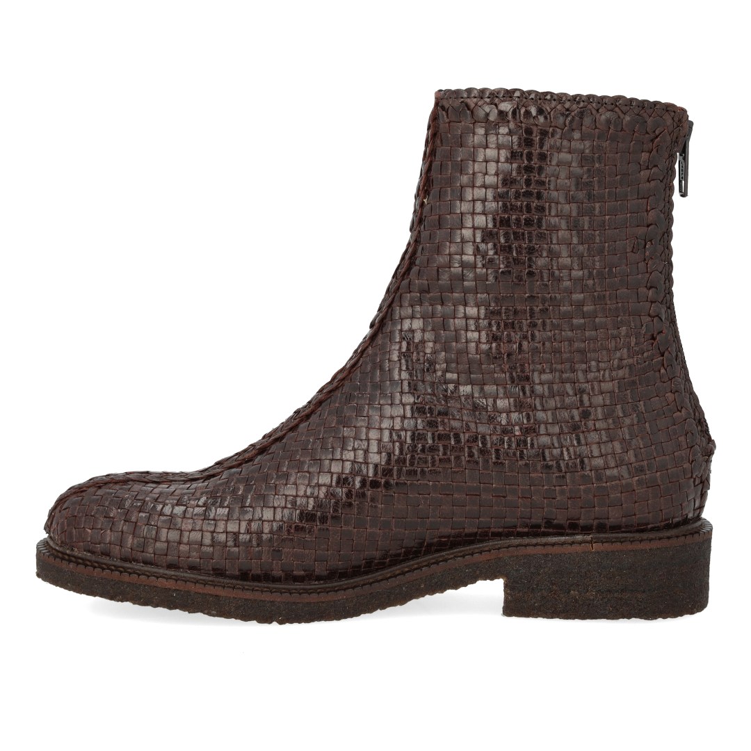 Handgeflochtener Stiefel