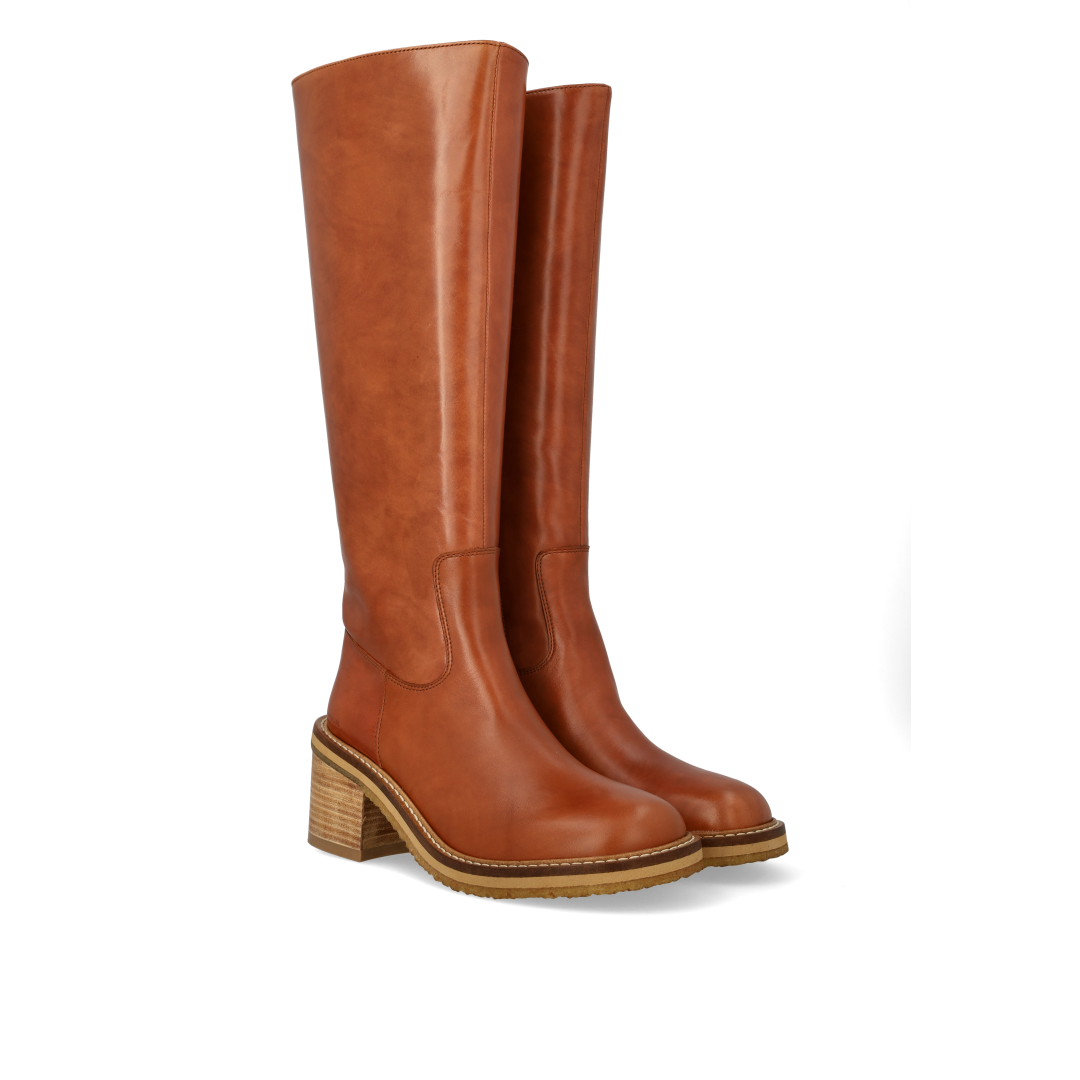 70er-inspirierter Lederstiefel mit hohem Schaft
