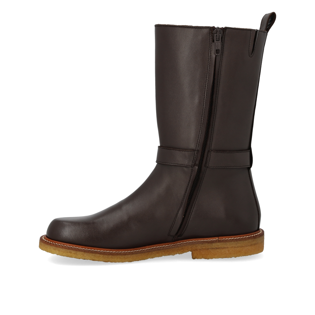 Halbhoher Stiefel