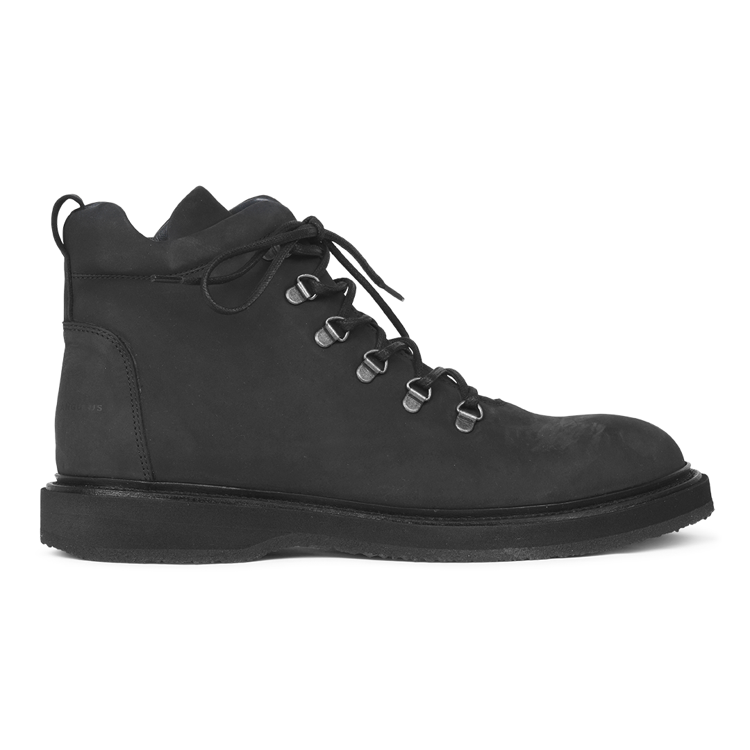 Schnürstiefel
