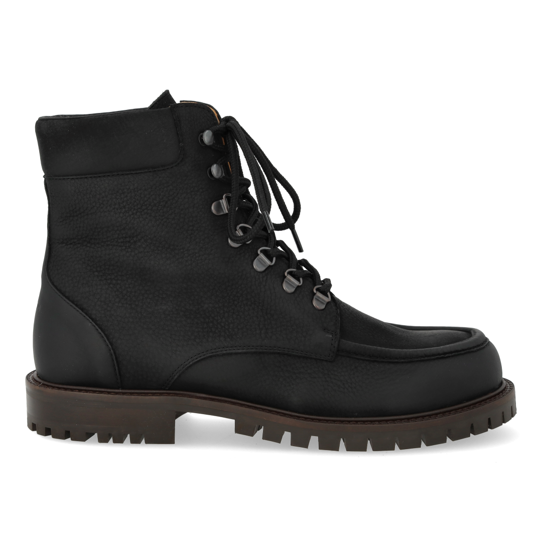 Schnürstiefel