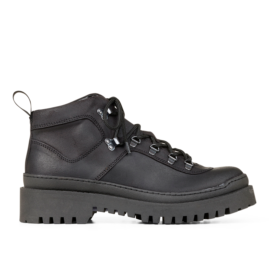 Schnürstiefel
