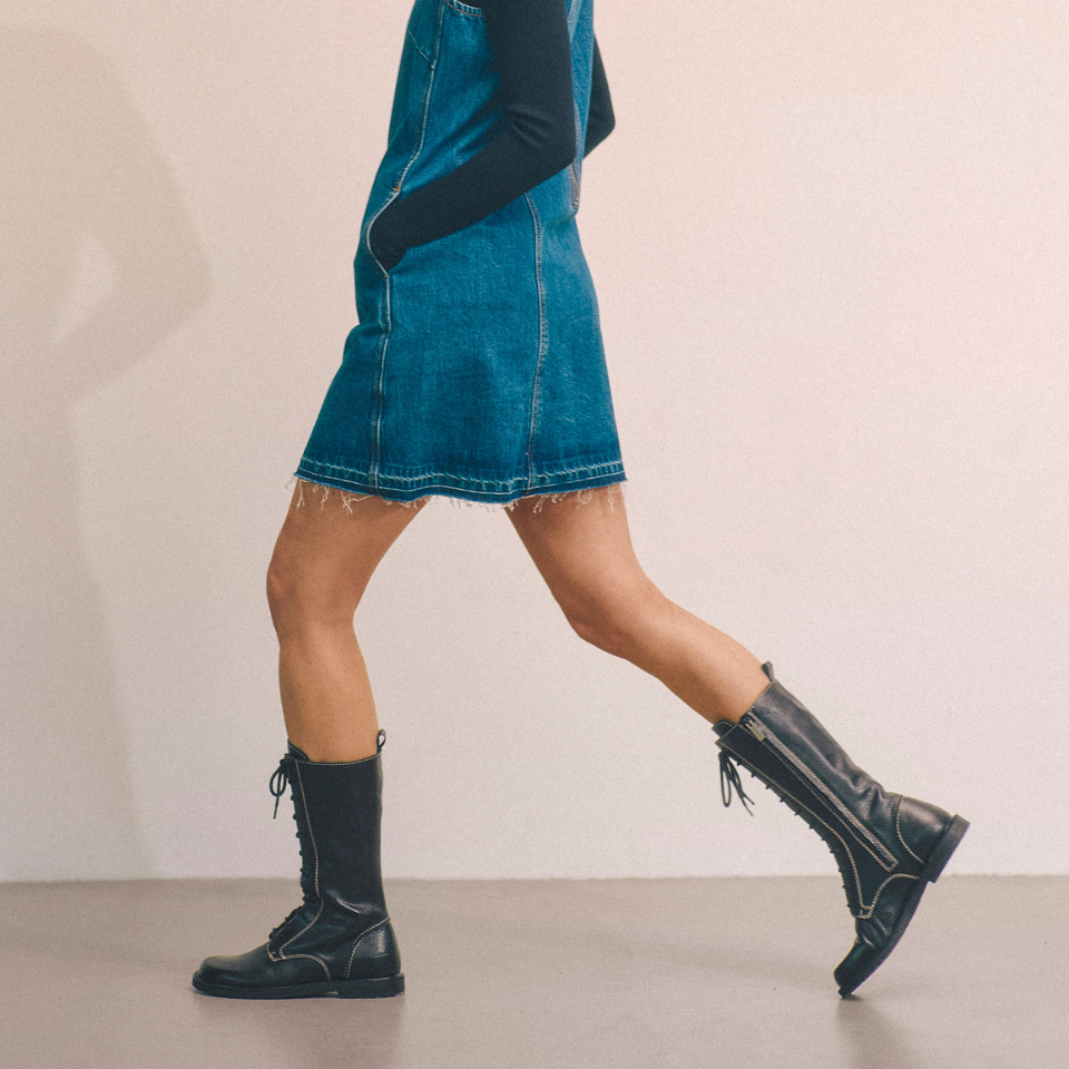 Schnürstiefel mit langem Schaft und Kontrastdetails