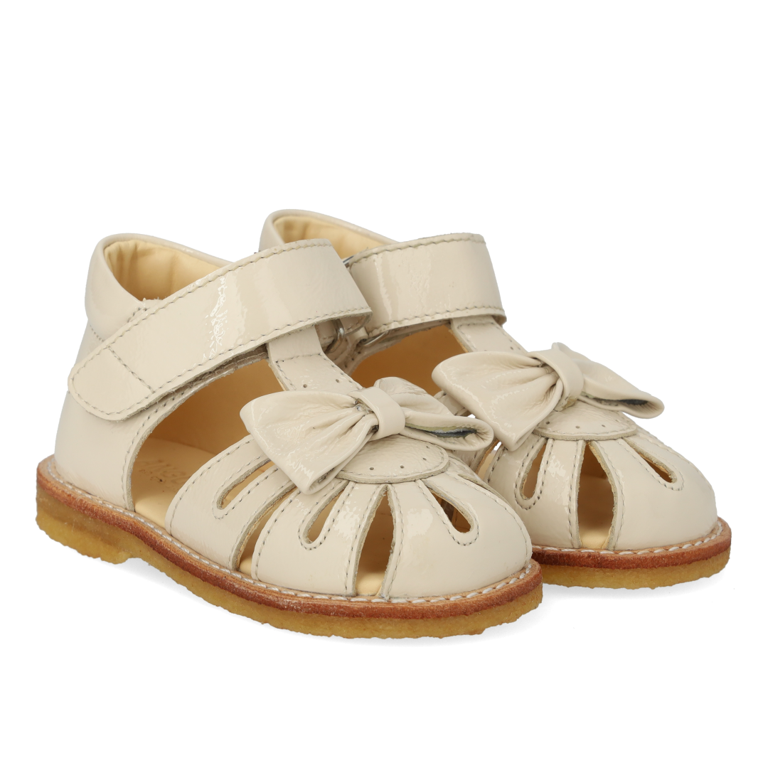 Anfänger-Sandale mit Schleife und Klettverschluss
