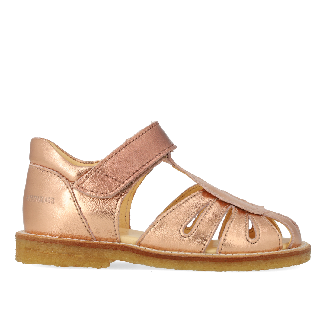 Sandale mit Tropfendetail