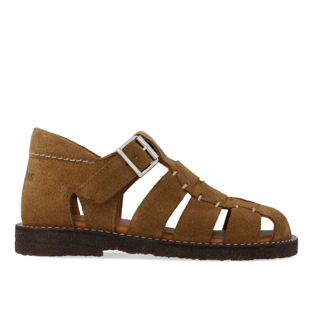 Fisherman-Sandale mit geschlossener Spitze und Ziernaht