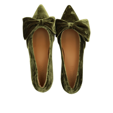 Schleifenpumps aus weichem Veloursleder