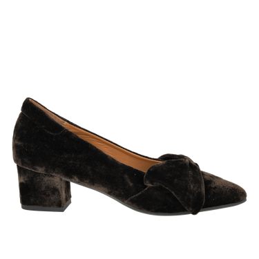 Schleifenpumps aus weichem Veloursleder