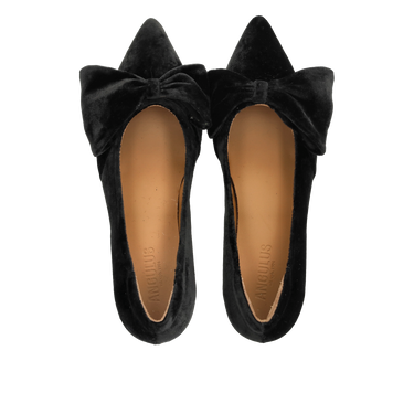 Schleifenpumps aus weichem Veloursleder