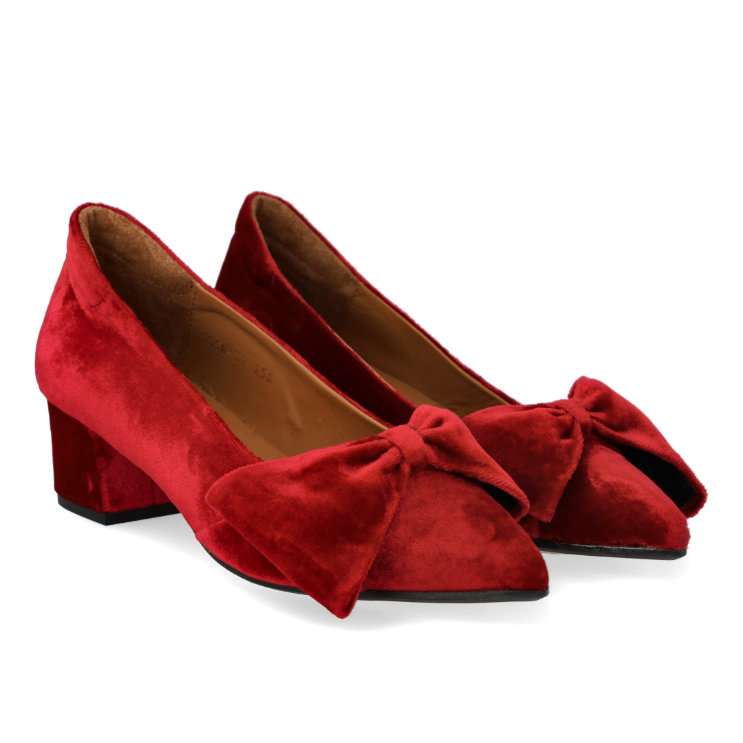Pumps mit Schleife aus weichem Samt
