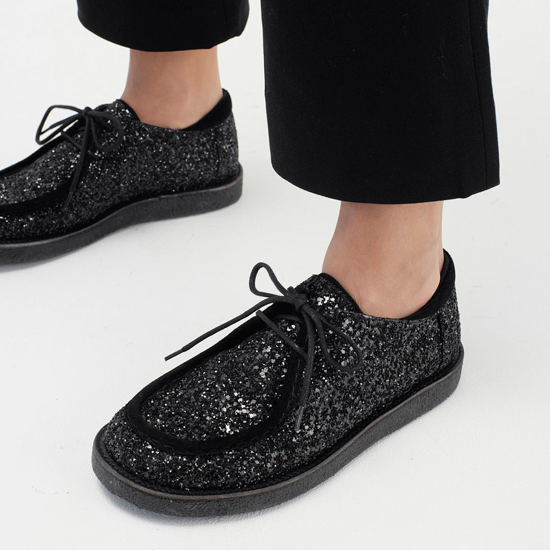 Schnürschuhe