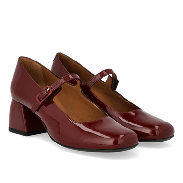 Mary-Jane mit einem skulpturalen Absatz