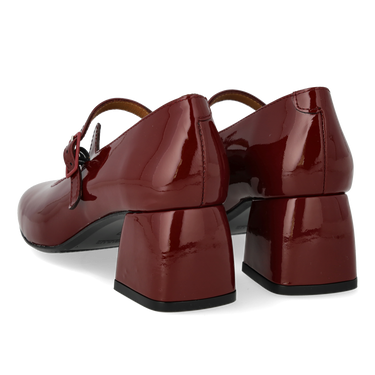 Mary-Jane mit einem skulpturalen Absatz