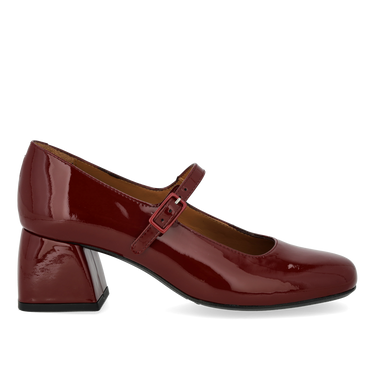 Mary-Jane mit einem skulpturalen Absatz