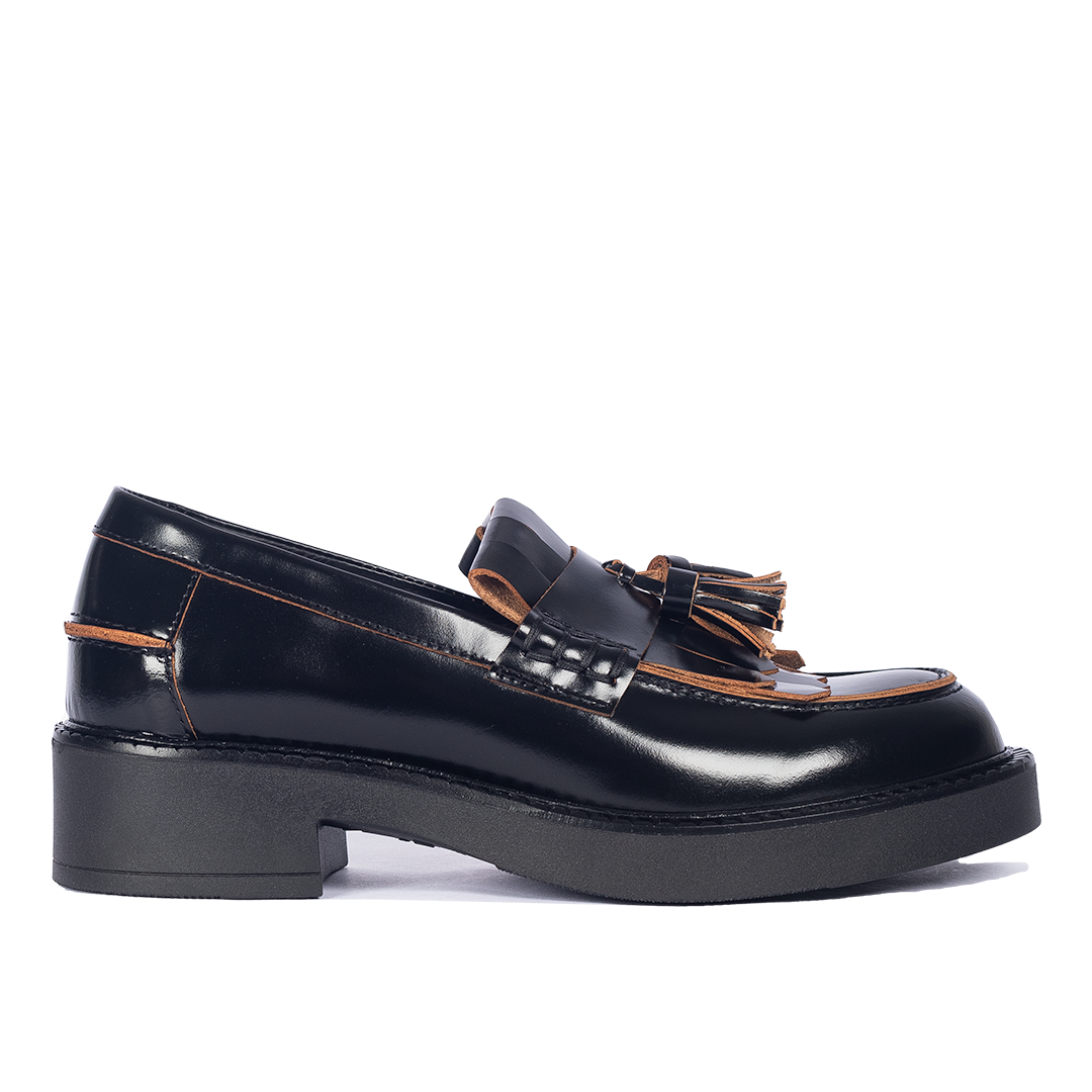 Massiver Pennyloafer mit Fransen und Quastendetail