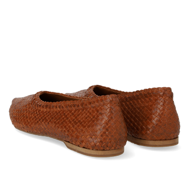 Handgeflochtener ballerina mit spitzer Zehenpartie