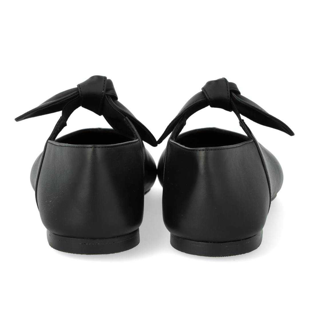Ballerina mit elastischem, dekorativem Schleifendetail