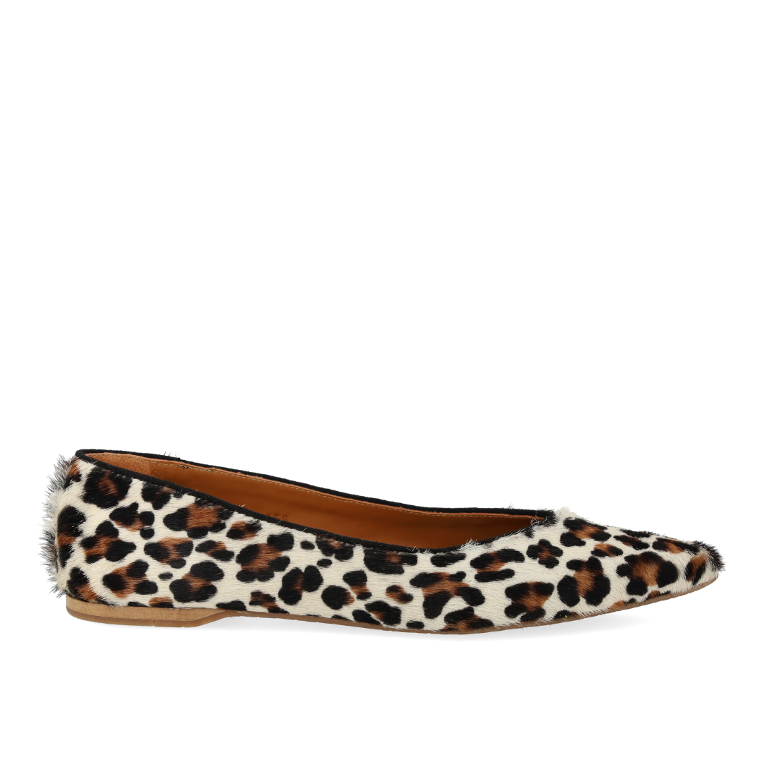 Spitze Ballerina aus Ponyfell im Leopardenmuster
