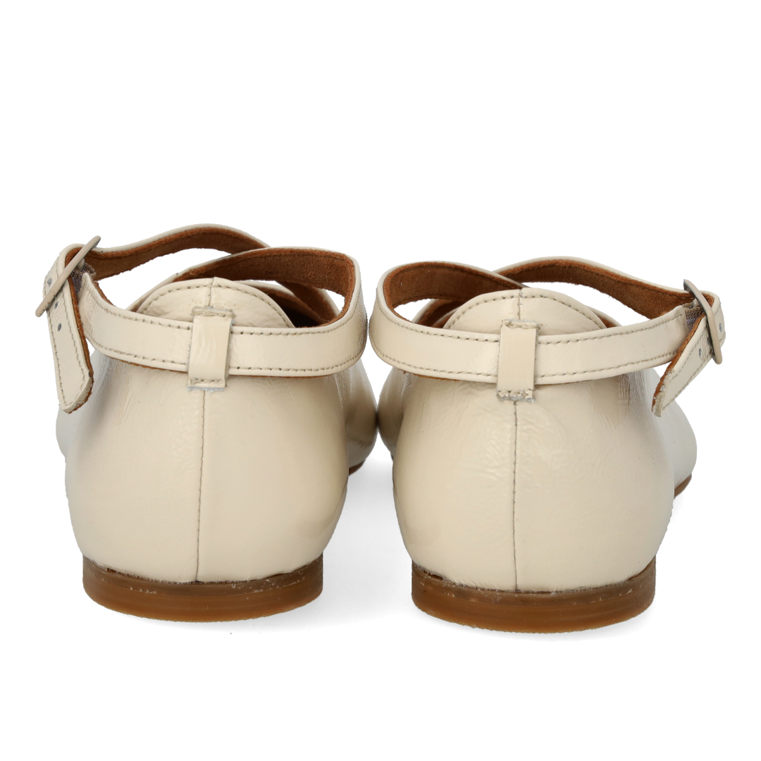 Mary Jane Ballerina mit Kreuzdetail