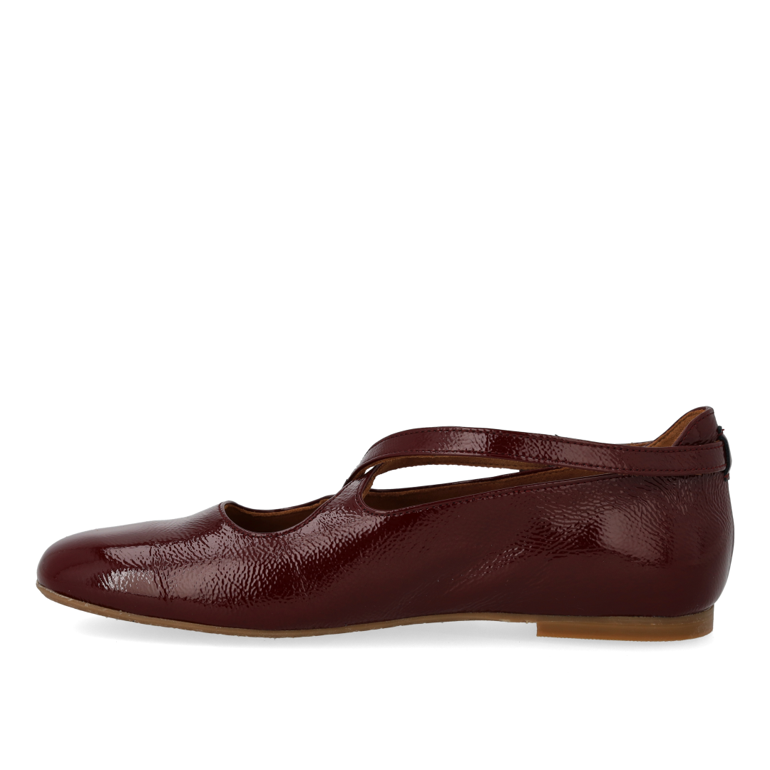 Mary Jane Ballerina mit Kreuzdetail