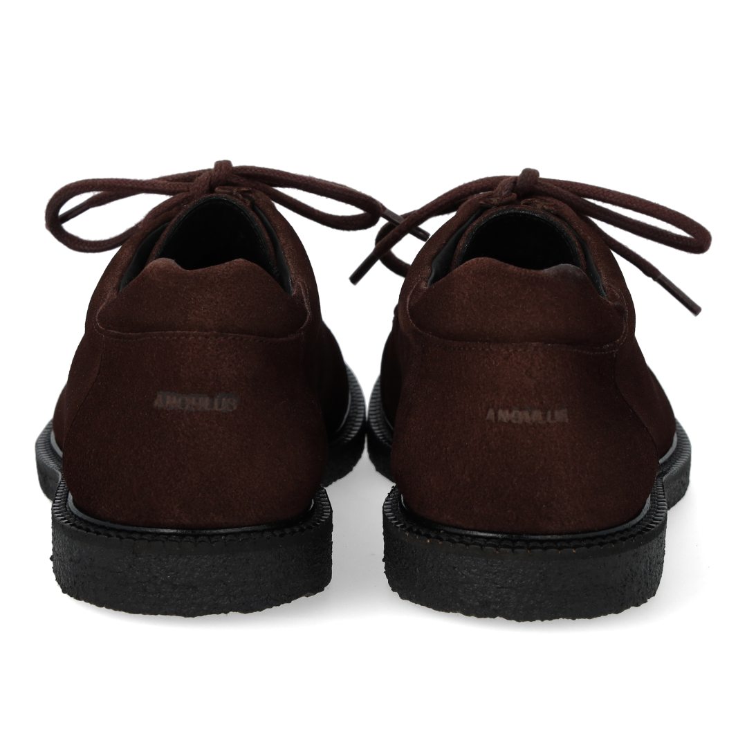 Schnürschuhe