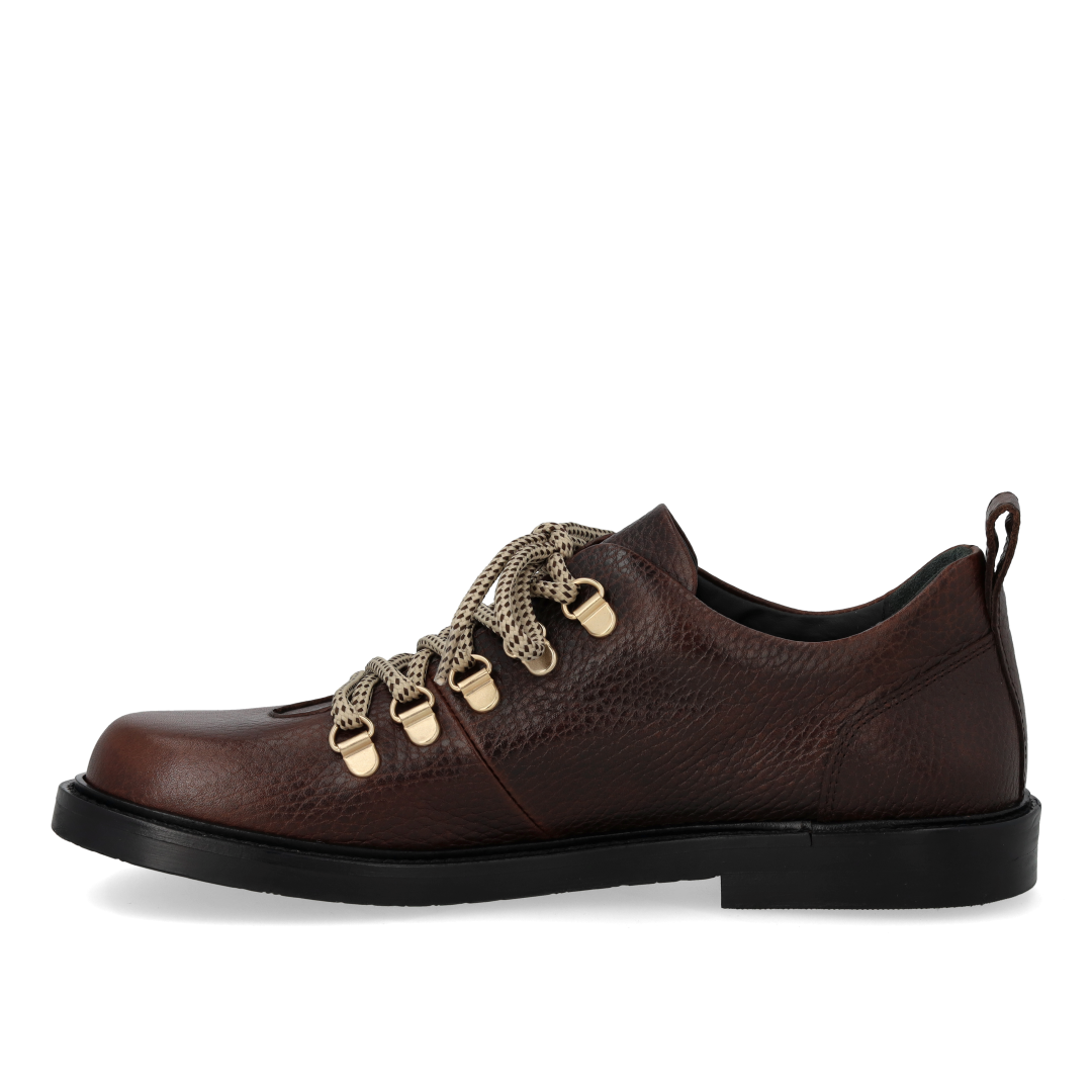 Schnürschuhe
