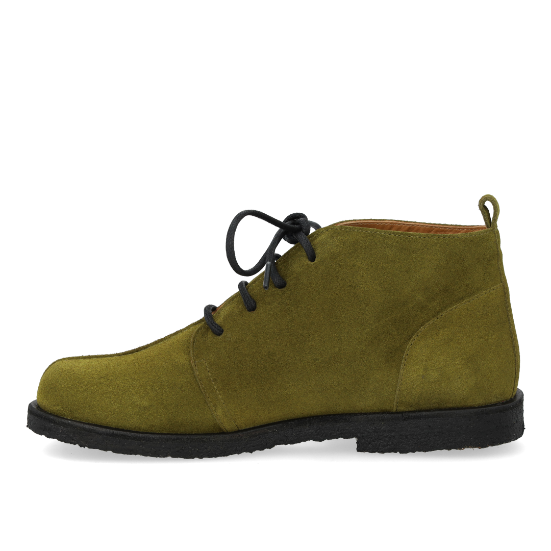 Schnürschuhe