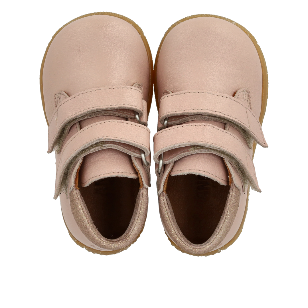 Der erste Schuh