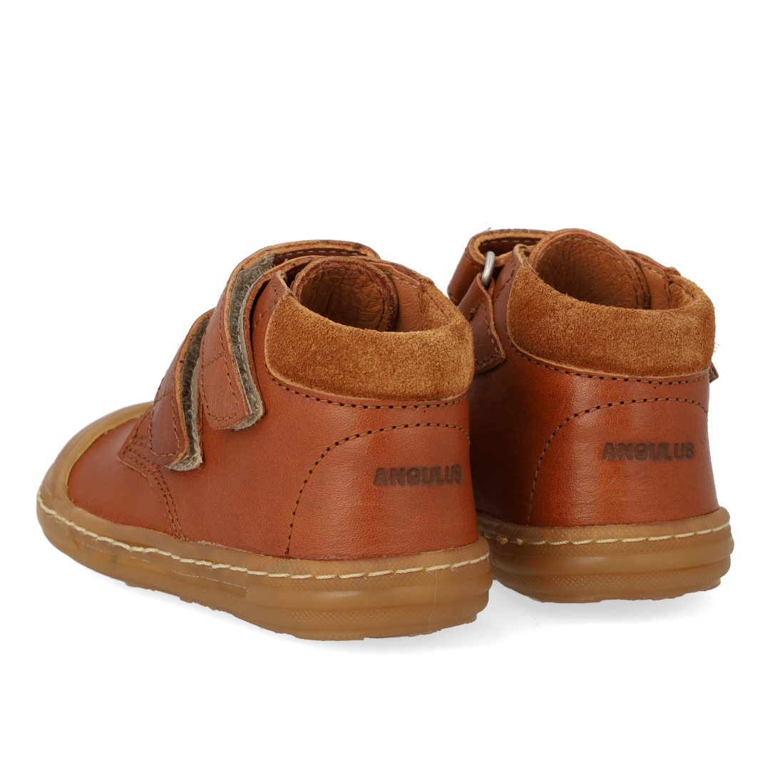 Der erste Schuh mit Zehenschutz